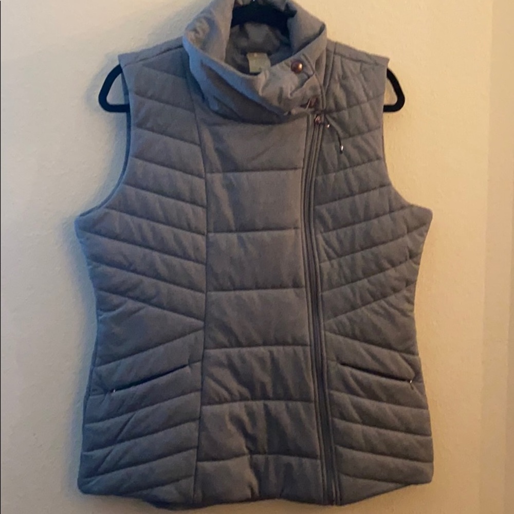 Calia by by Carrie Underwood vest